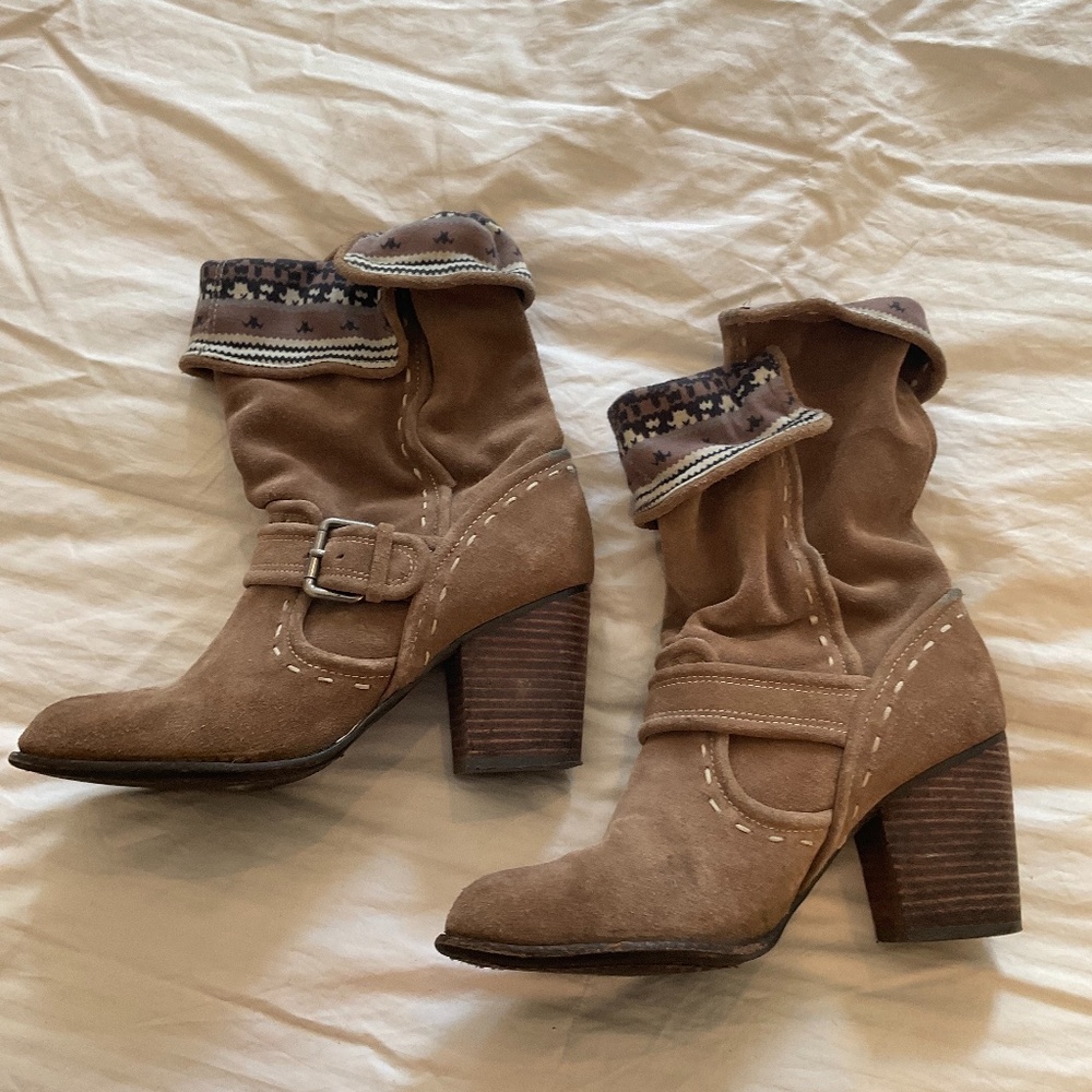 Splendid Suede Bootie Size 9